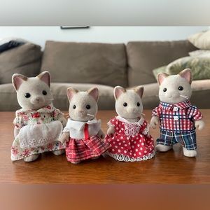 Calico critters cat family